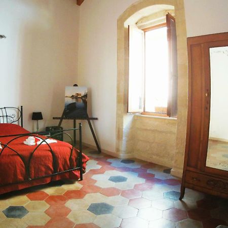 Bed and Breakfast Tra Gli Archi à Tarente Extérieur photo