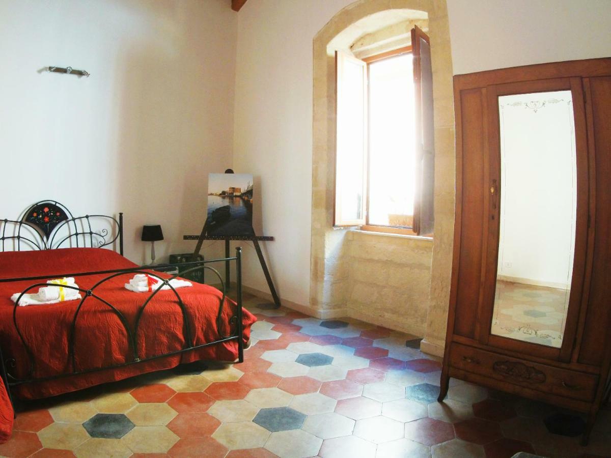 Bed and Breakfast Tra Gli Archi à Tarente Extérieur photo